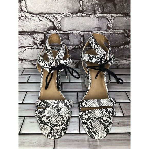 Gianni Bini After Hours White Black Snake Lace Block Heel Sandals Women Sz 7.5M - Picture 2 of 16